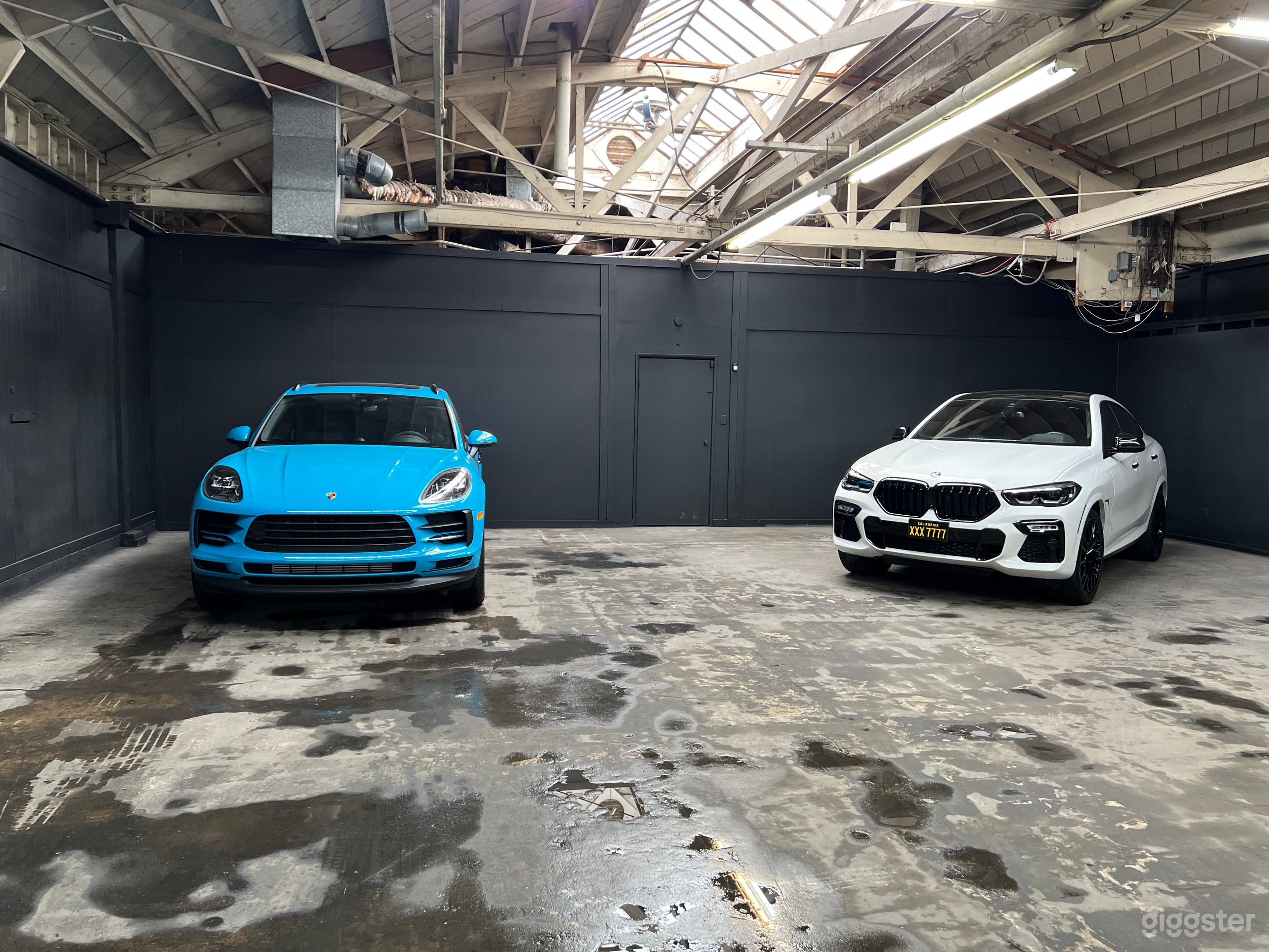 Open warehouse Photo 2