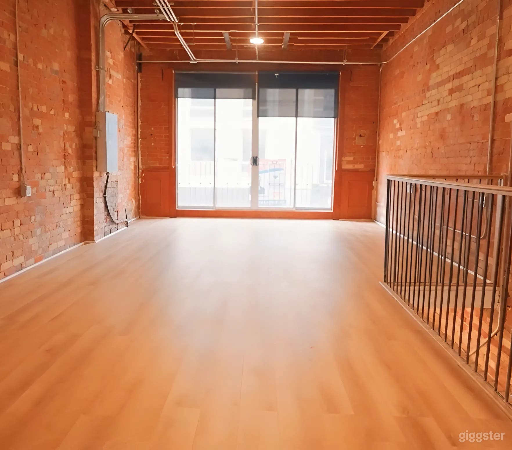 Expansive 2200 Sq. Ft. Two-Level Studio – Skylight, Balcony & Natural Light Photo 3