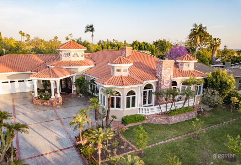  Mediterranean Style Estate & Breathtaking Backyard 