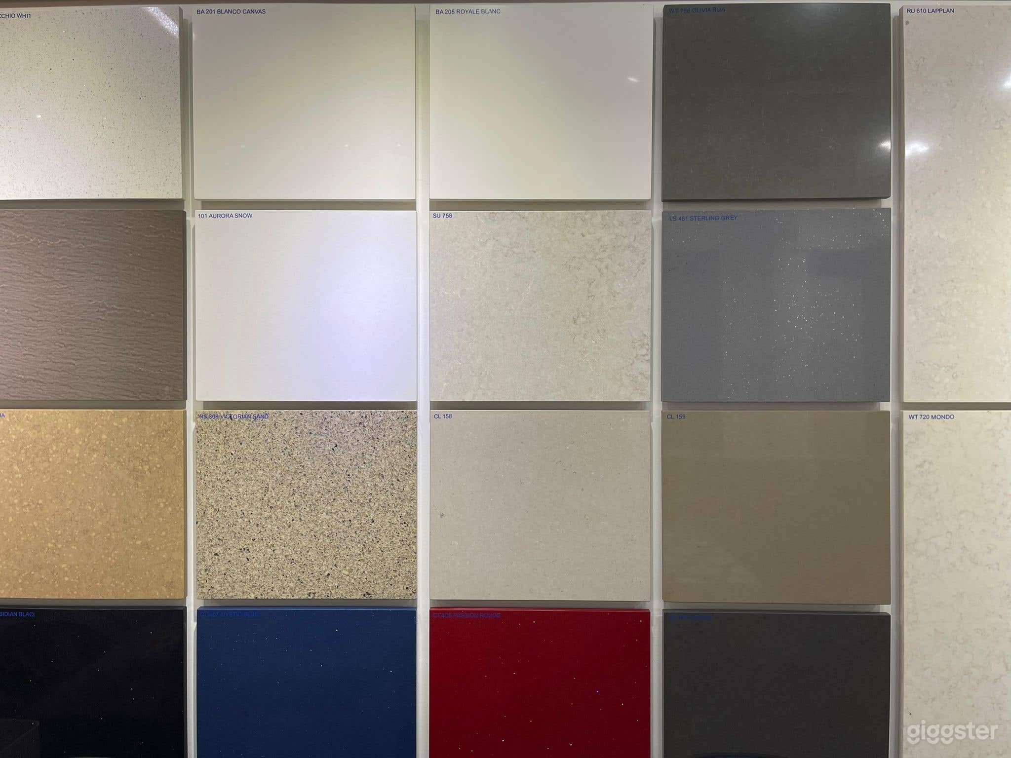 Industrial  Showroom - Commercial Space Photo 4