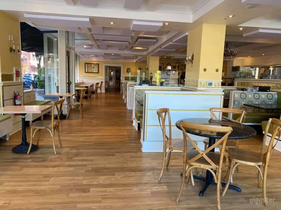 The Main Dining Room Photo 4