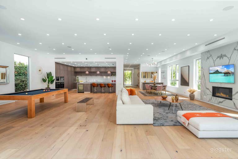  Villa Pasha by LuxJB: Modern Mansion in prime location. Ideal for celebrity shoots, interviews and corporate &amp; team building events. 