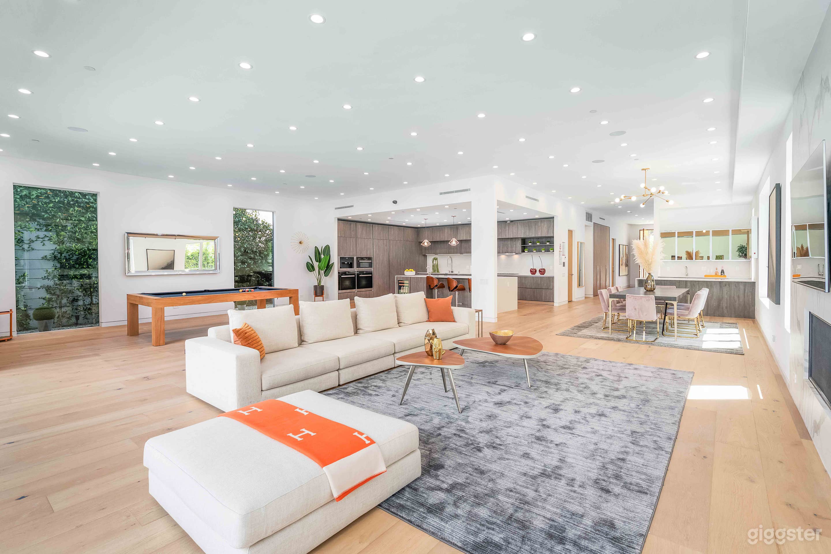 Villa Pasha by LuxJB: Modern Mansion in prime location. Ideal for celebrity shoots, interviews and corporate &amp; team building events.