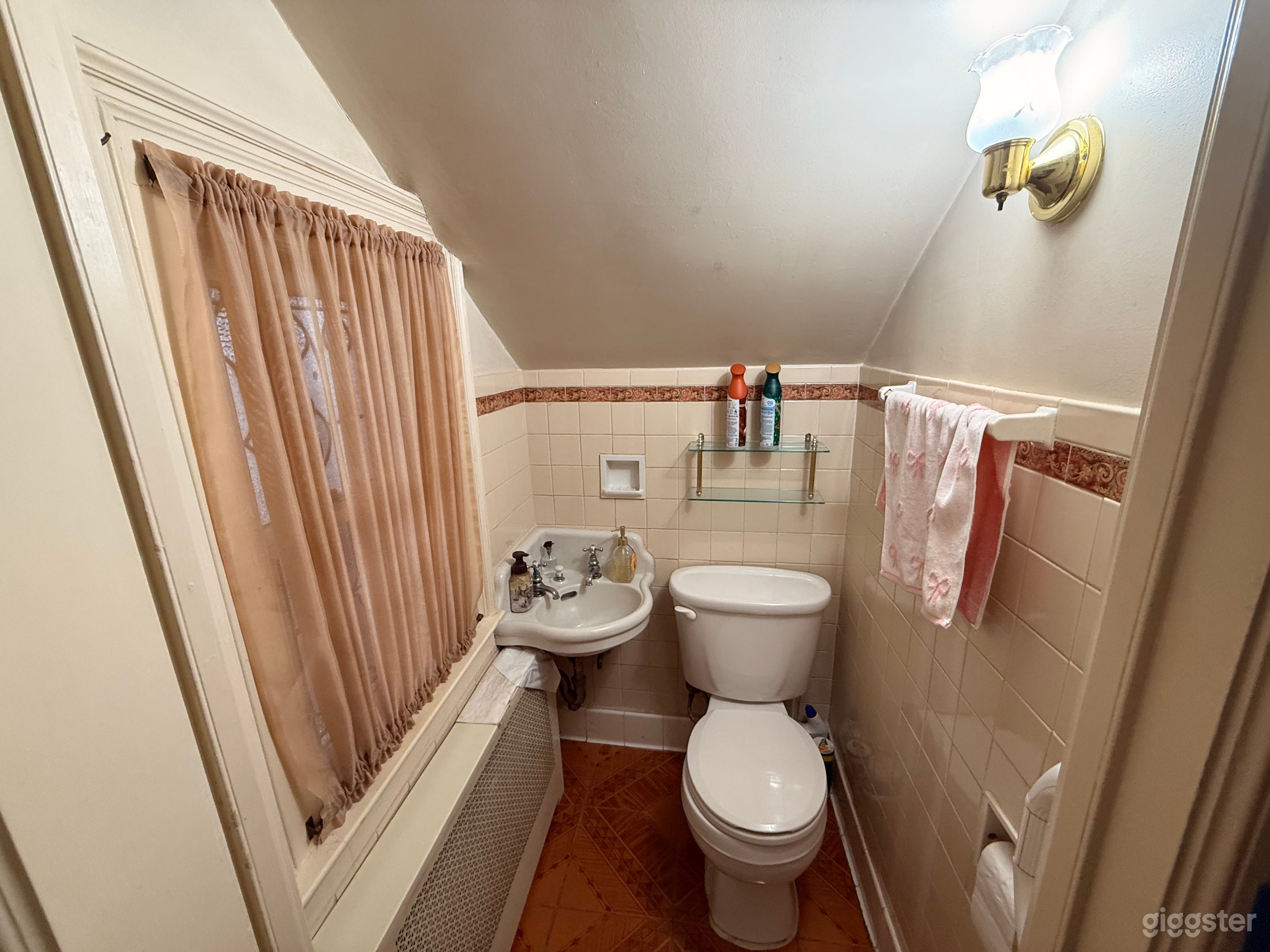 Very spacious 1920s build colonial house Photo 4