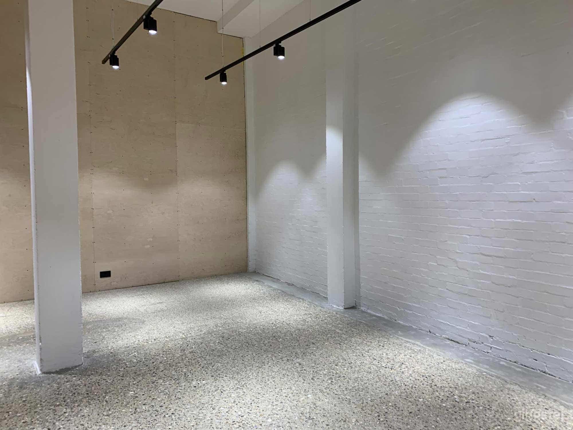 Beautiful Warehouse Conversion Space for Filming or Photoshoots in London Photo 4