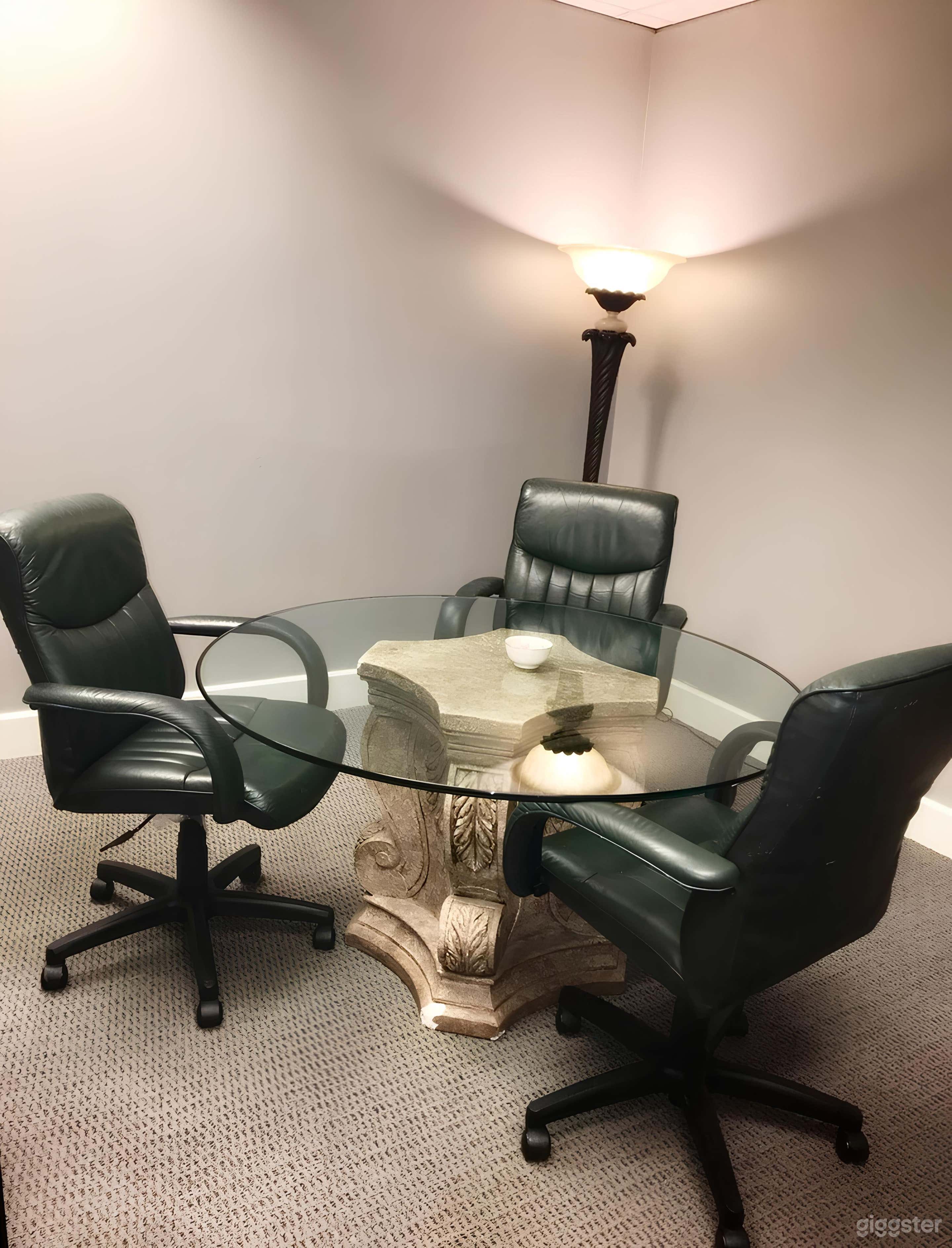 Private Meeting Room for 3 Photo 2