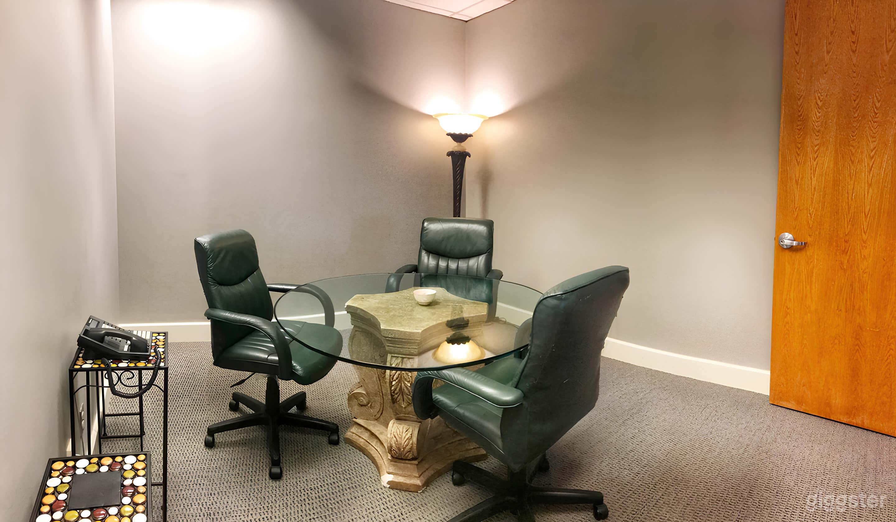 Private Meeting Room for 3 Photo 1