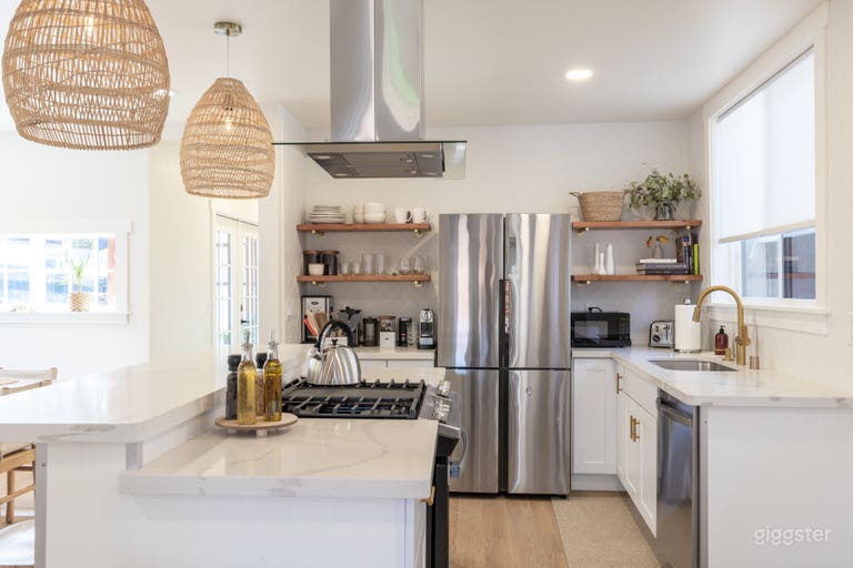  A Beautifully Furnished Home in the Heart of Wine Country 