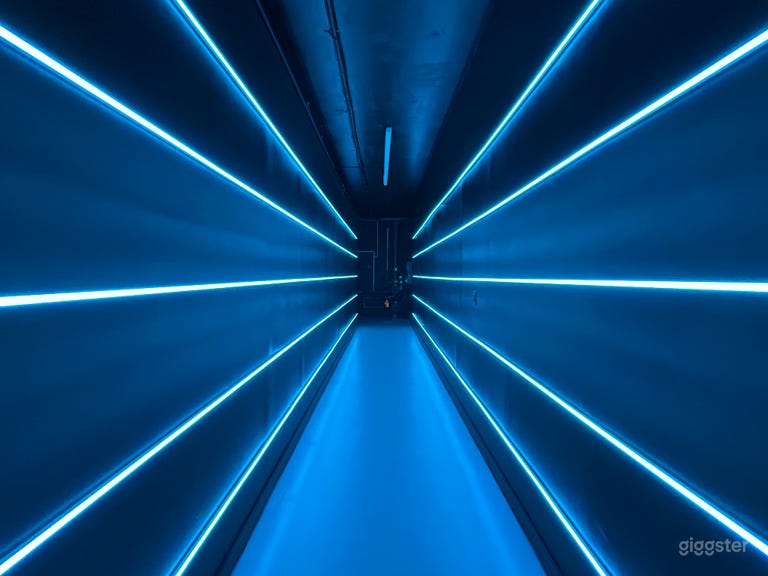  TÚNEL LED 