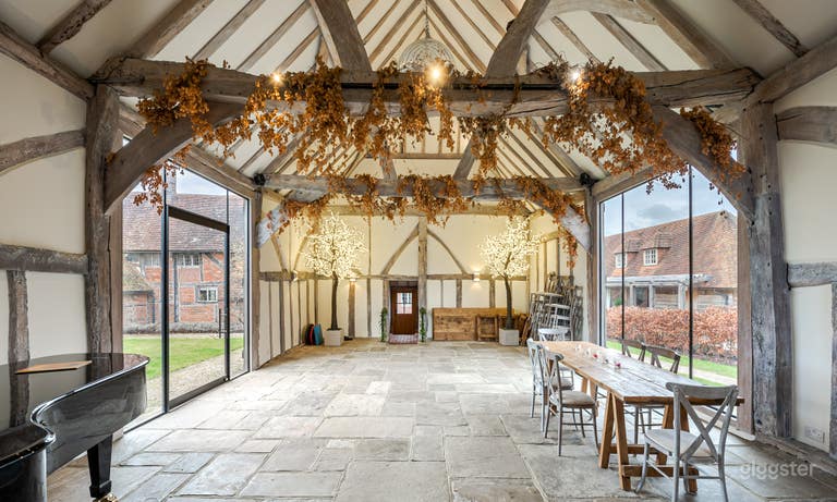  Distinctive and Stunning Pool  