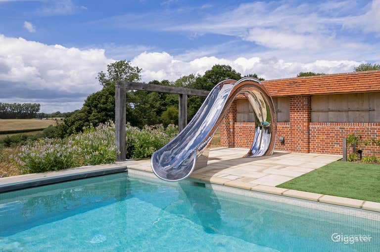  Distinctive and Stunning Pool  