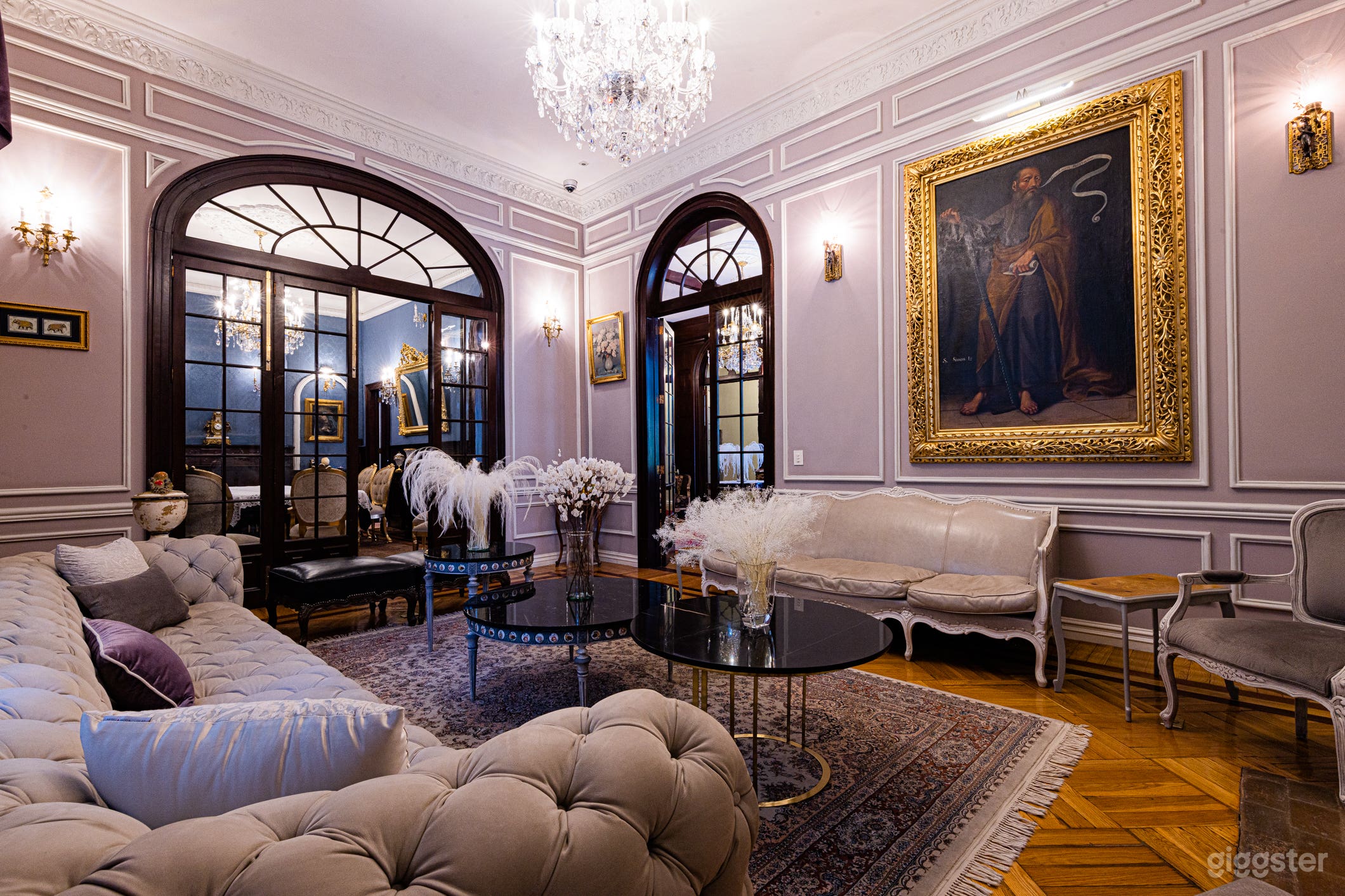 Iconic Porfirian Mansion in the Heart of Roma Nort Photo 4