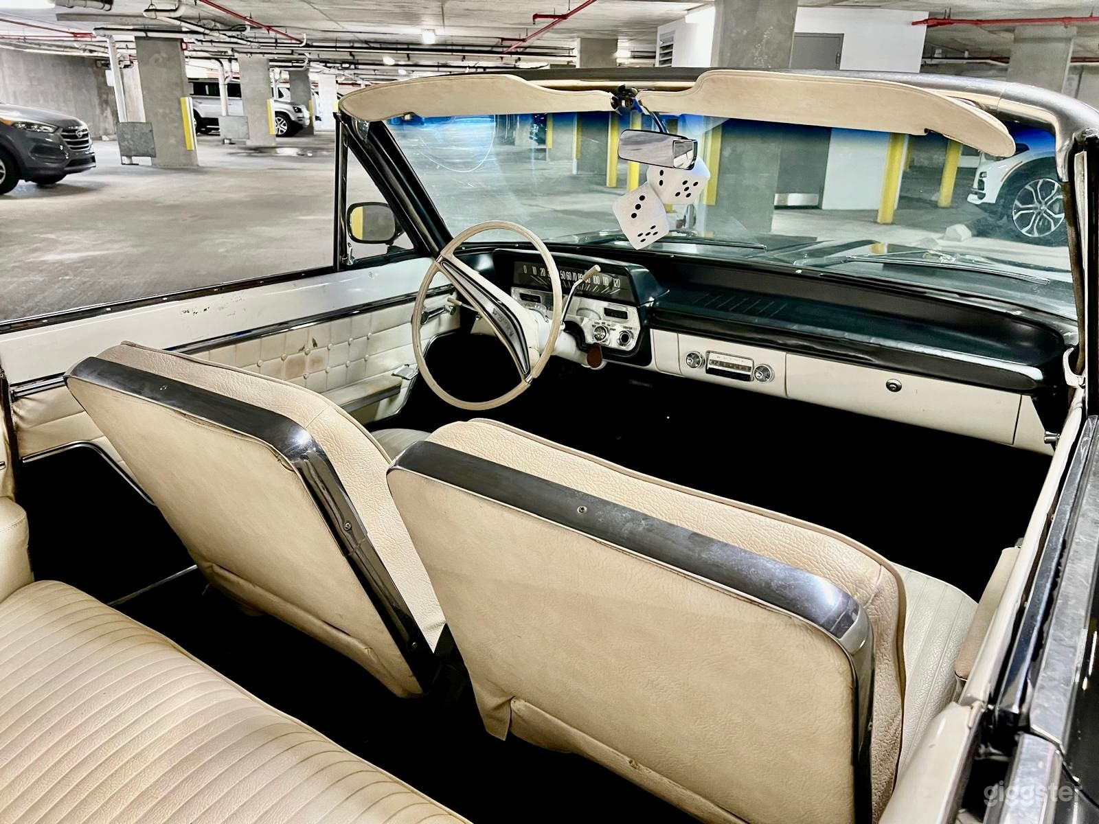 Vehicle, Vintage Convertible, 1962 Buick Skylark  Photo 2