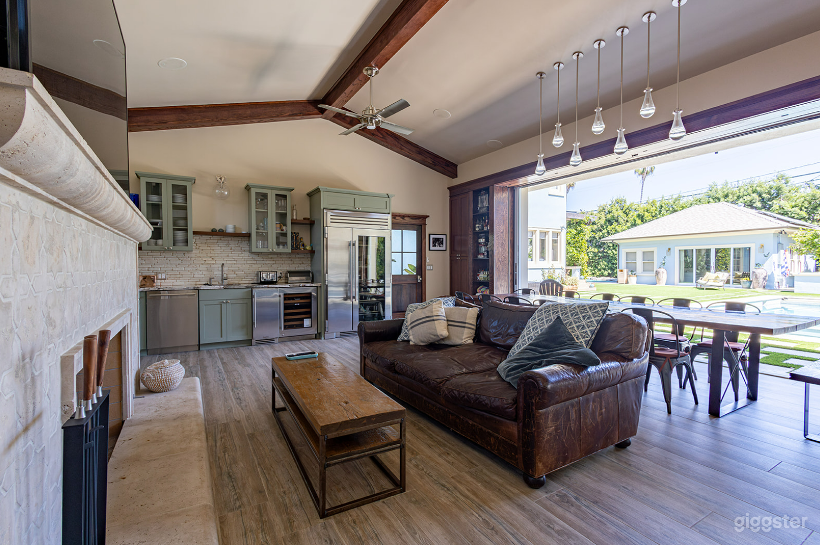 Lanai with Outdoor Kitchen in Lafayette Square Photo 1