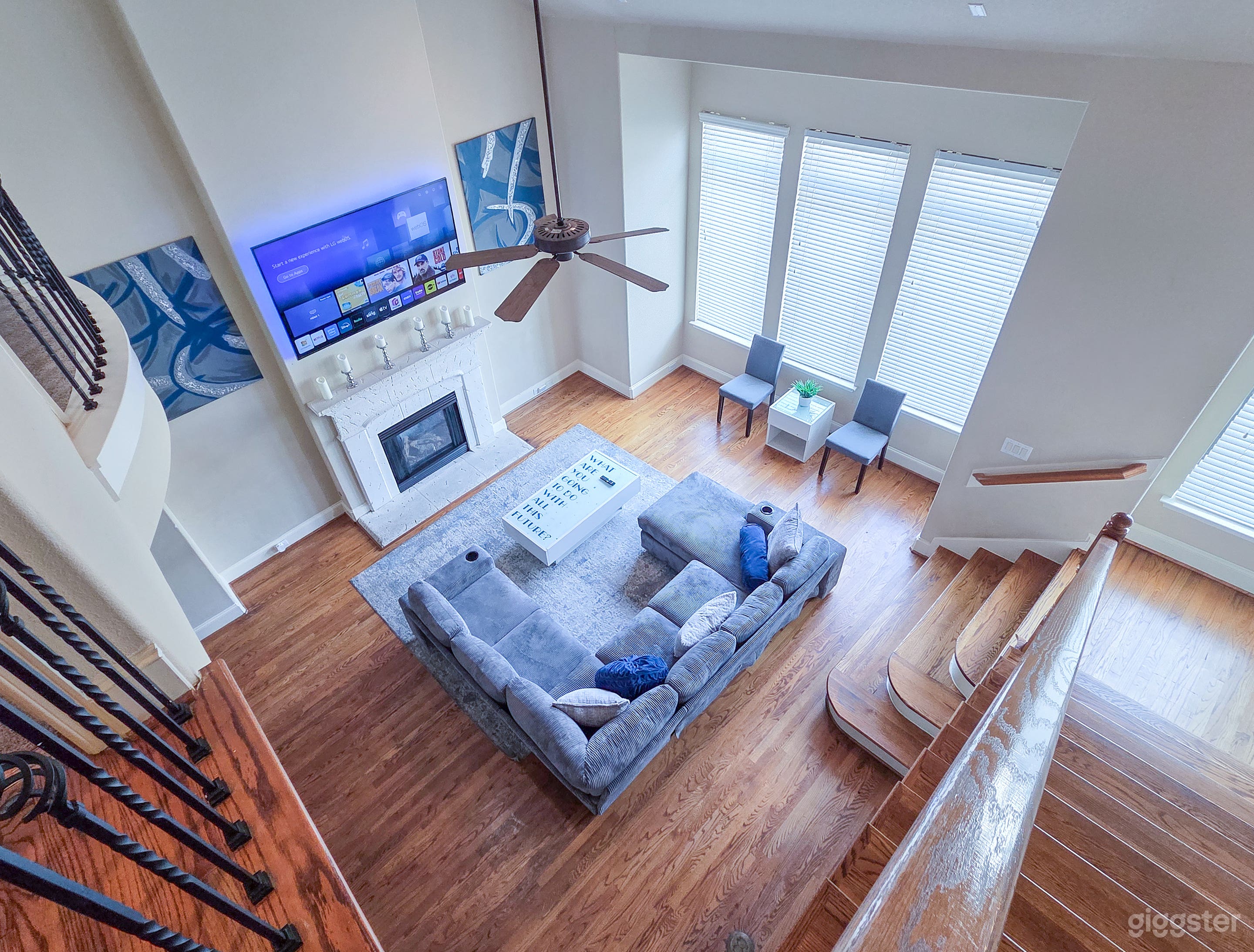 Artsy 3‑Story Townhouse with Hot Tub &amp; Creative Vibes Photo 1