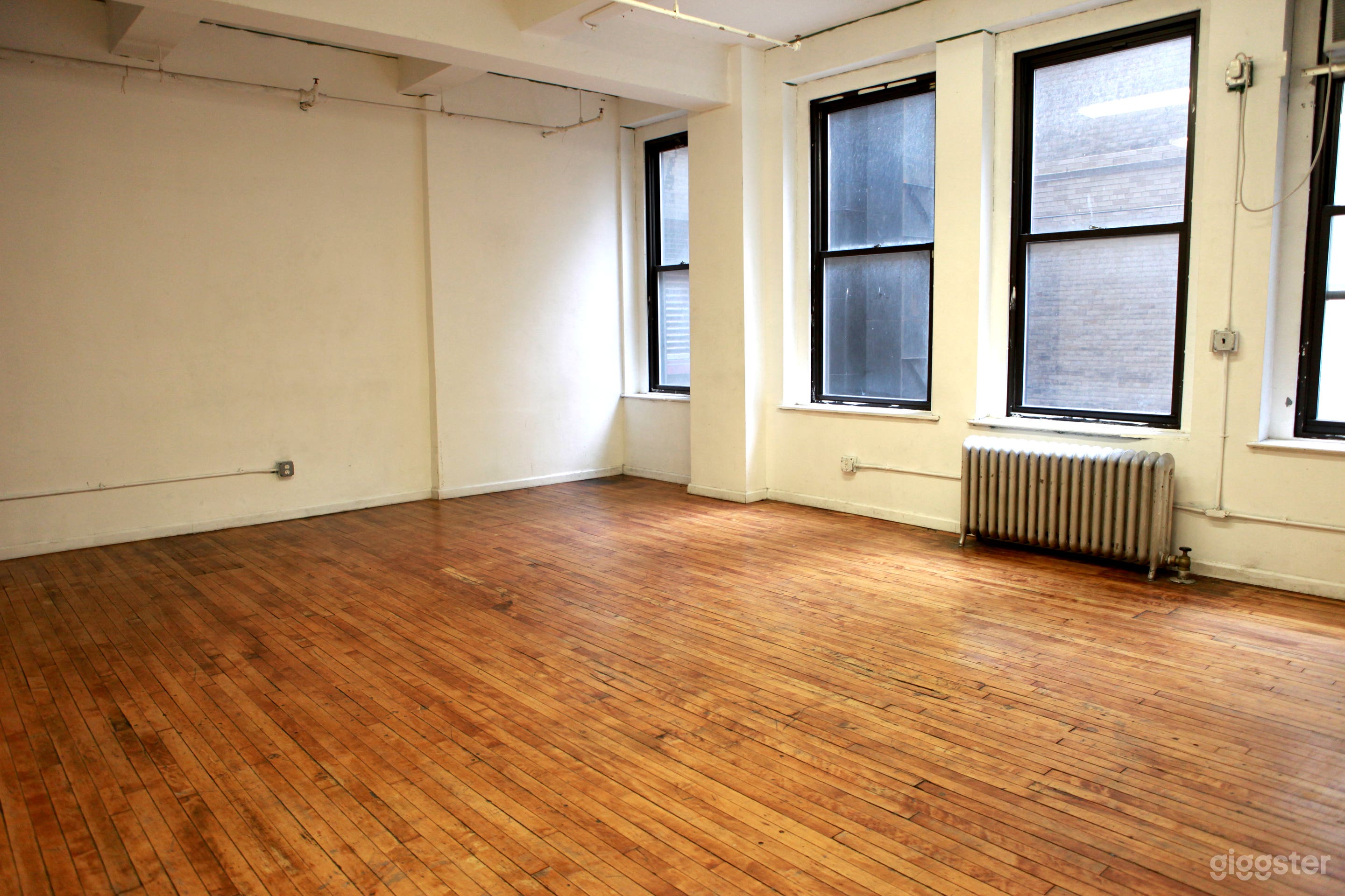 FAIRWAY STUDIOS Photo 2