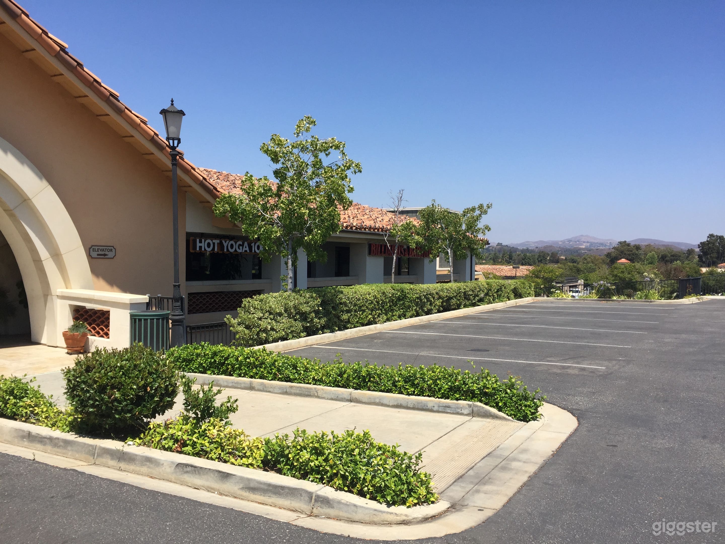 Contemporary Yoga Studio in Newbury Park Photo 4