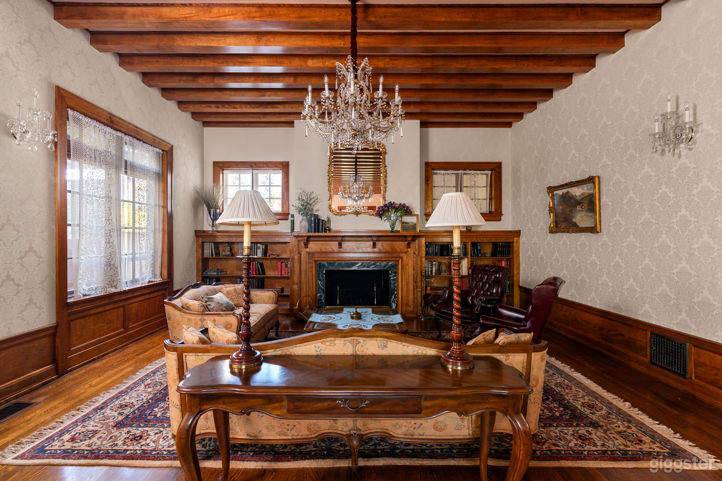 Historic San Diego Estate with Timeless Elegance Photo 2