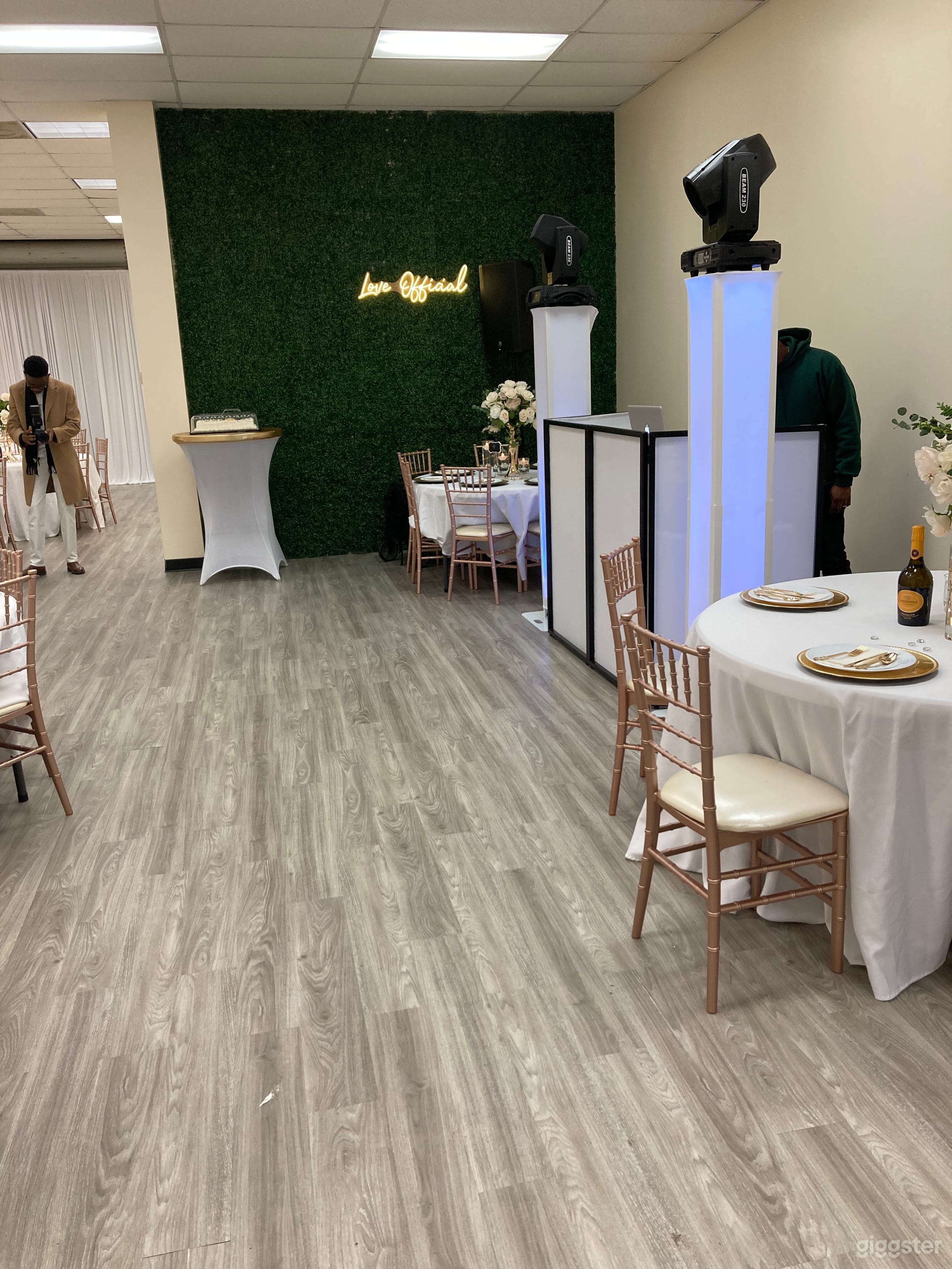 Chic, Picture Perfect Event Space w/ High Ceiling Photo 1