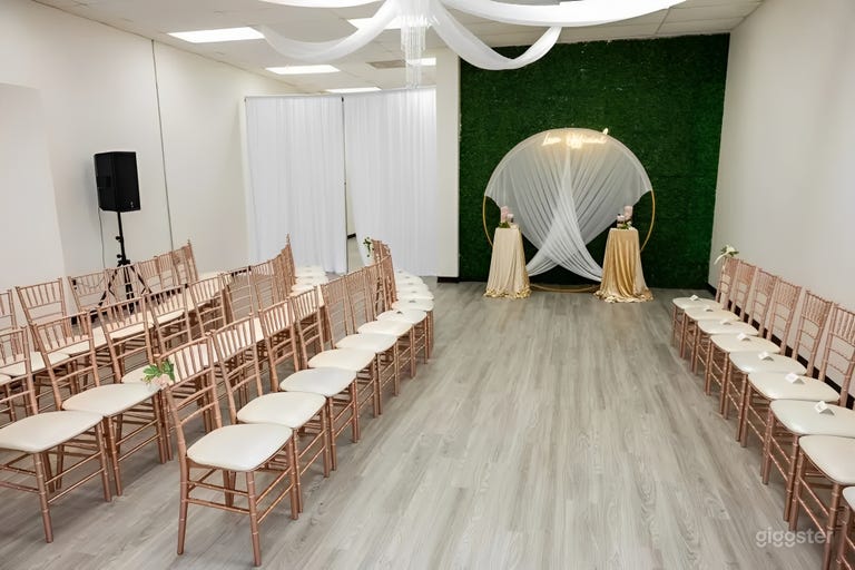  Chic, Picture Perfect Event Space w/ High Ceiling 