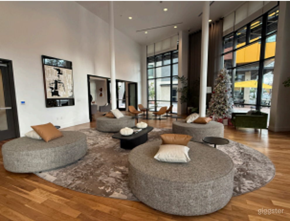 Boutique Lounge in Mountain View Photo 3