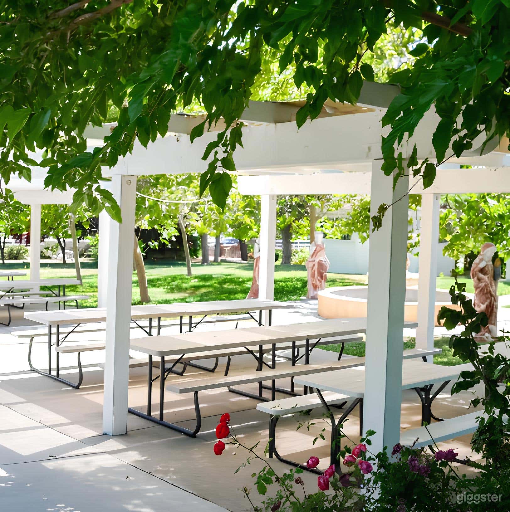 Garden, Pergola with Picnic Benches Photo 2