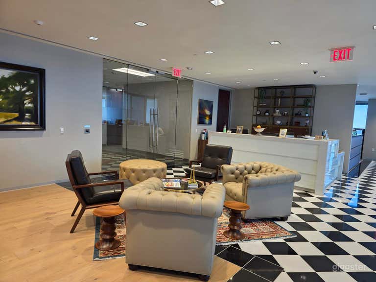  Eclectic Spacious Lobby 