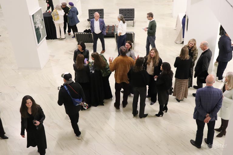  Expansive Light-Filled Gallery | Historic Barneys Building 