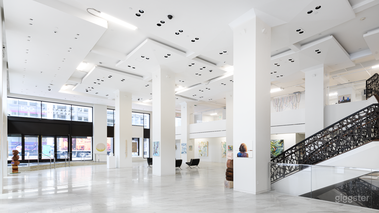  Expansive Light-Filled Gallery | Historic Barneys Building 