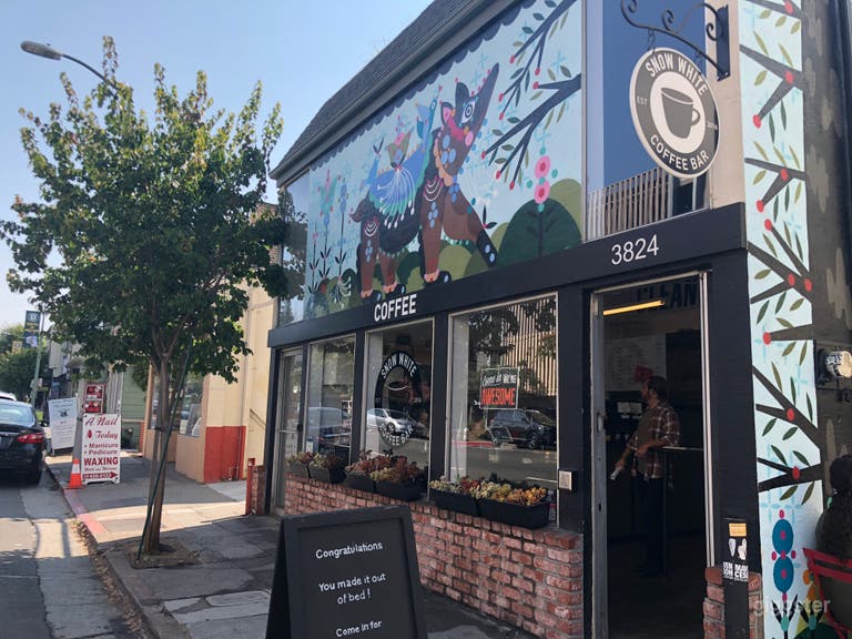  Oakland coffee shop + mural 
