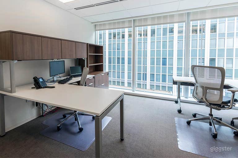  Highly-Equipped Office for 4 People   