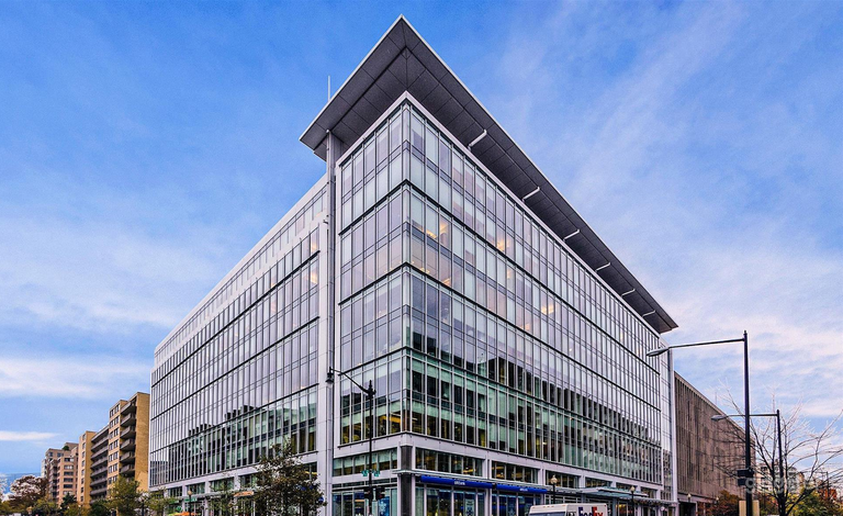  Highly-Equipped Office for 4 People   