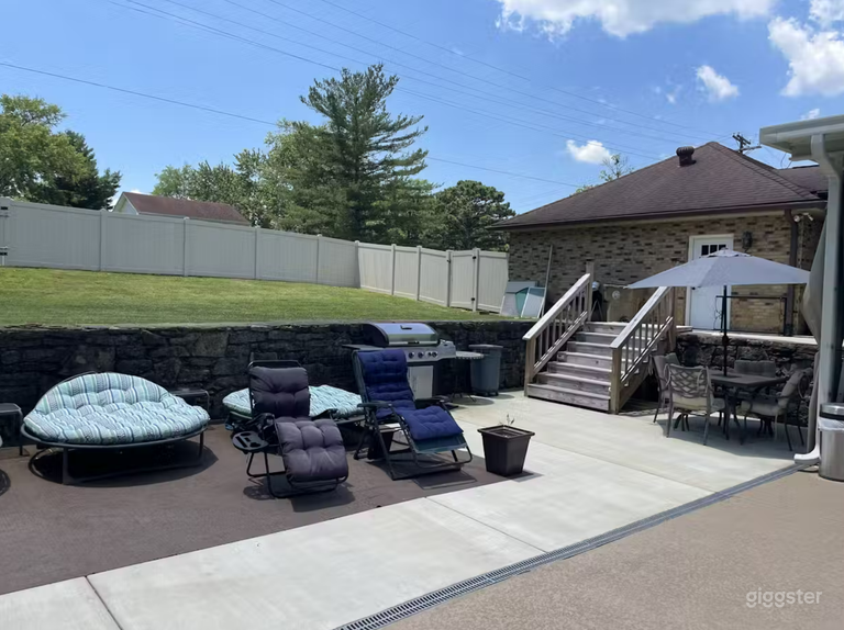  Peaceful Pool Resort property in Nashville 