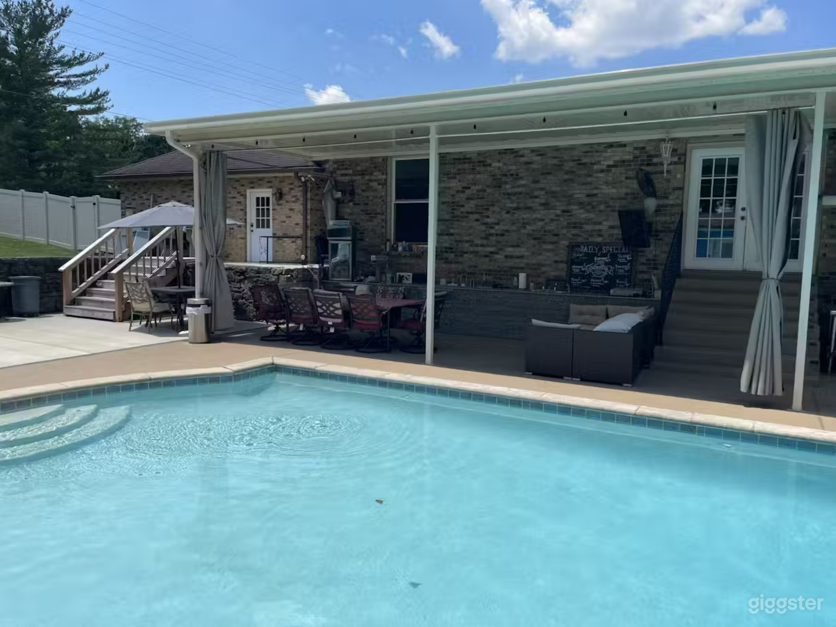 Peaceful Pool Resort property in Nashville Photo 3