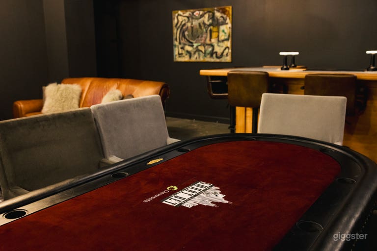  Speakeasy: An Intimate Executive & Social Space 