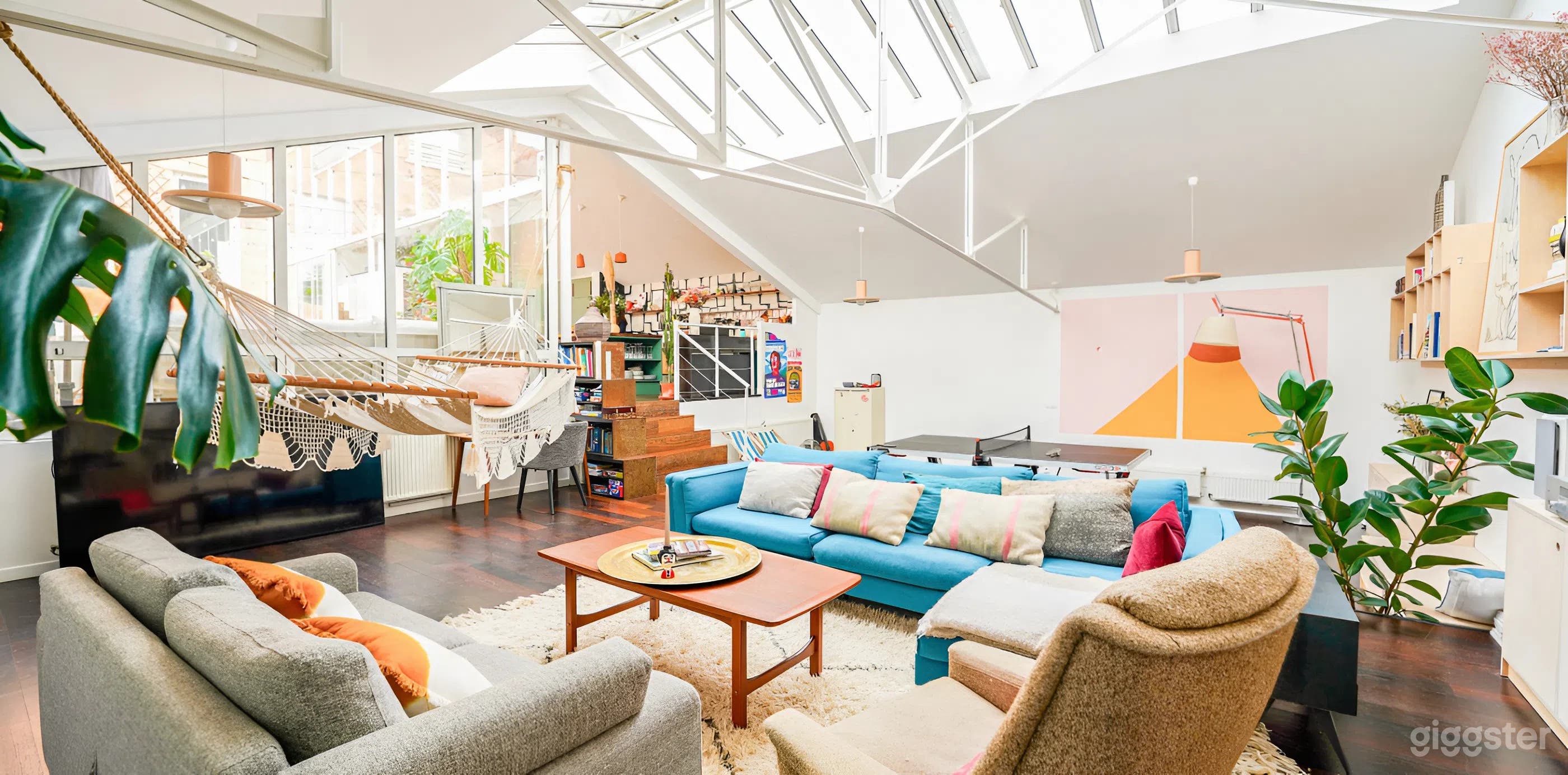 Photo de Loft parisien spacieux avec terrasse, studio & espace événementiel 1