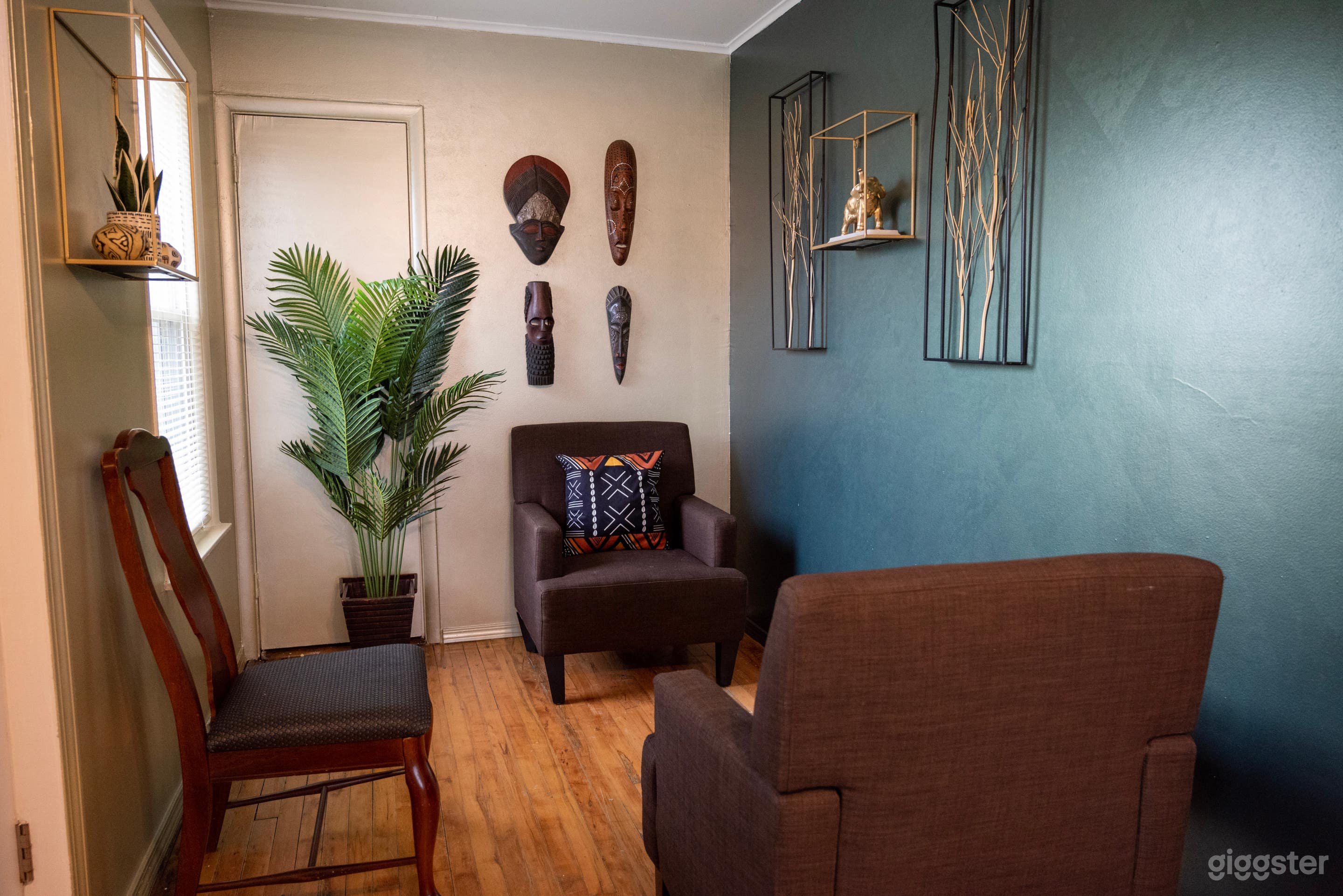 Modern, Urban Simplicity Photo 4