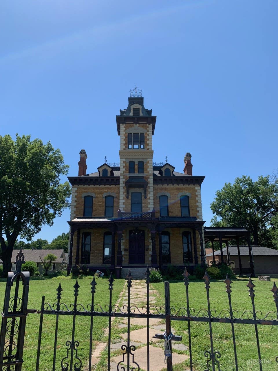Perfect for Gothic Horror or Victorian Splendor Photo 1