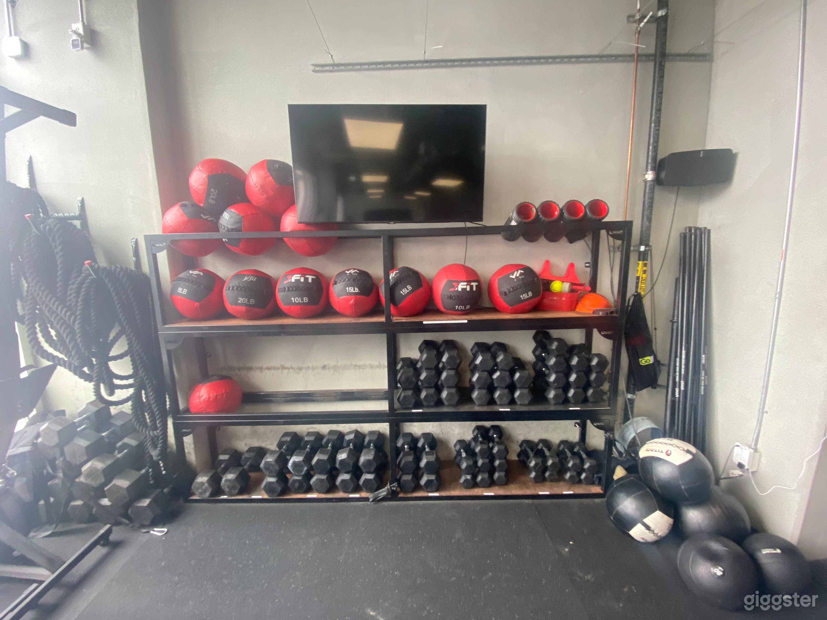 Spacious West Oakland Gym with Industrial Vibes  Photo 3