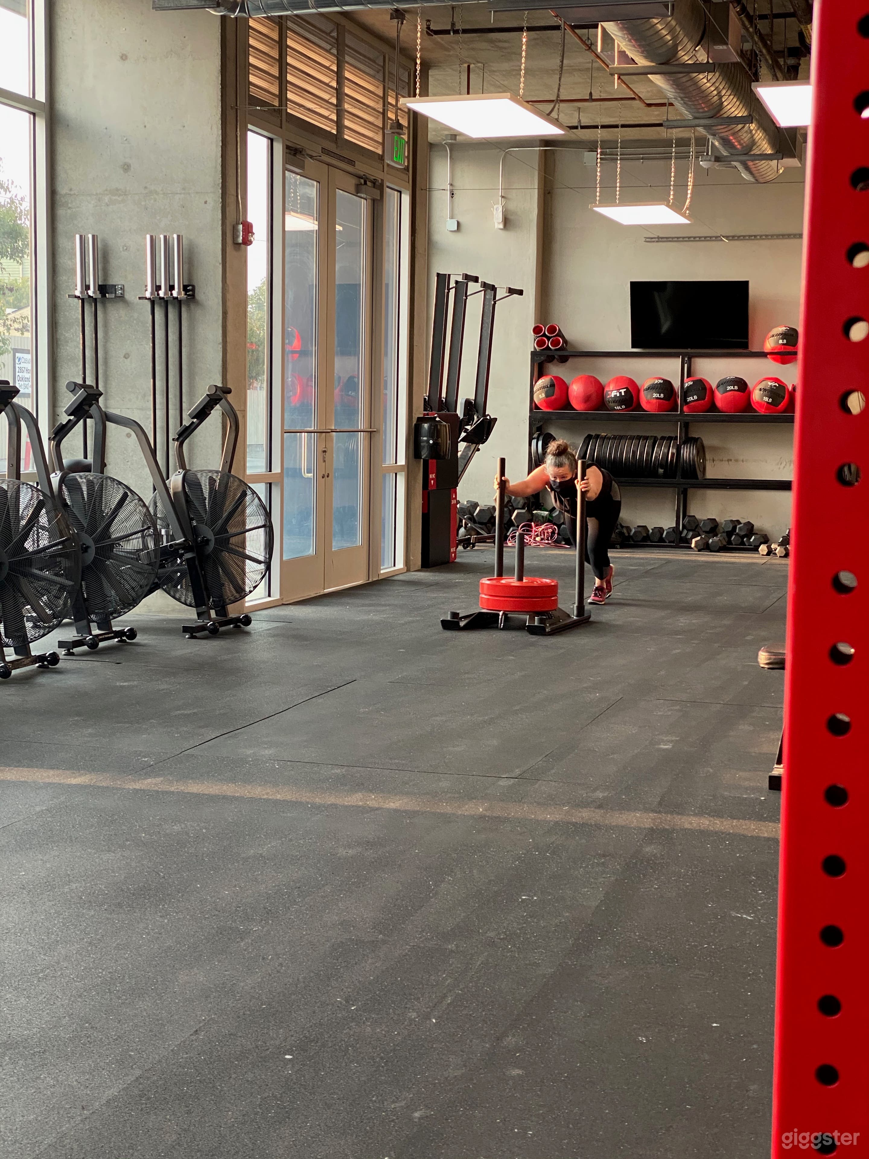 Spacious West Oakland Gym with Industrial Vibes  Photo 4