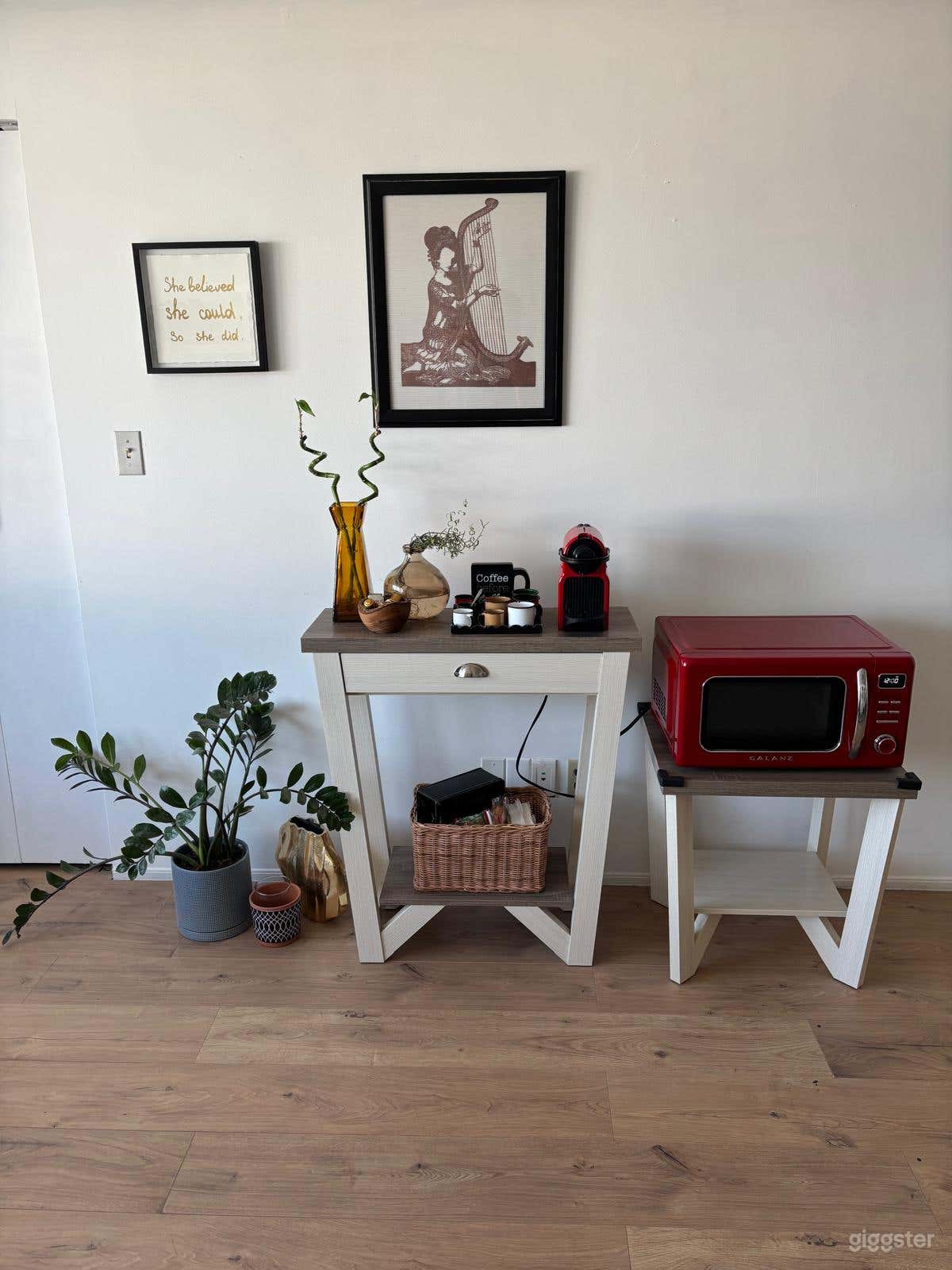 Office &amp; Studio Photo 4