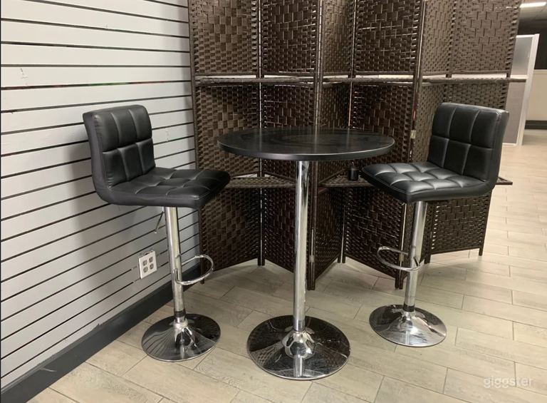  Coworking dining area 