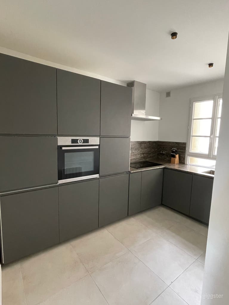  Sophisticated Contemporary Space in the Heart of the City 