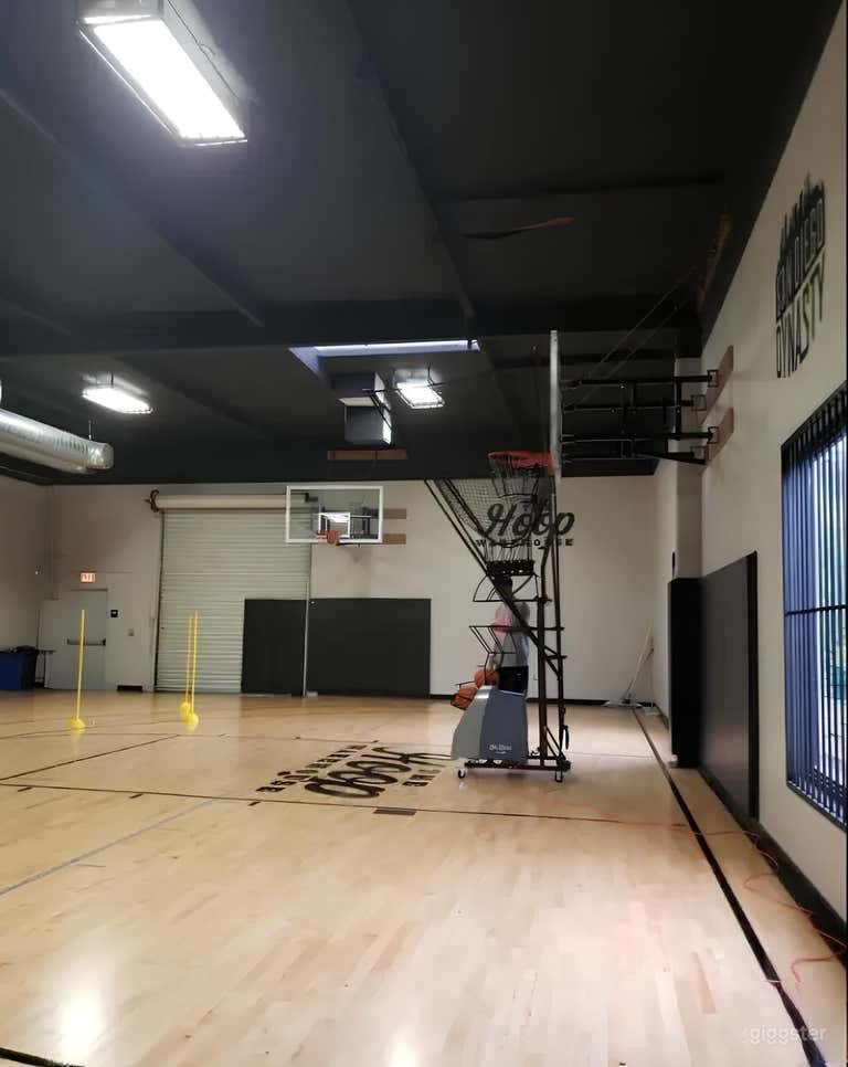  The Hoop Warehouse 