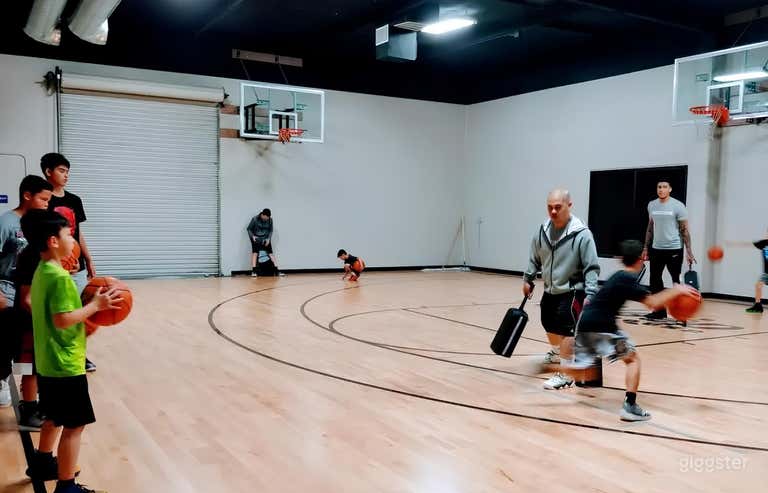  The Hoop Warehouse 
