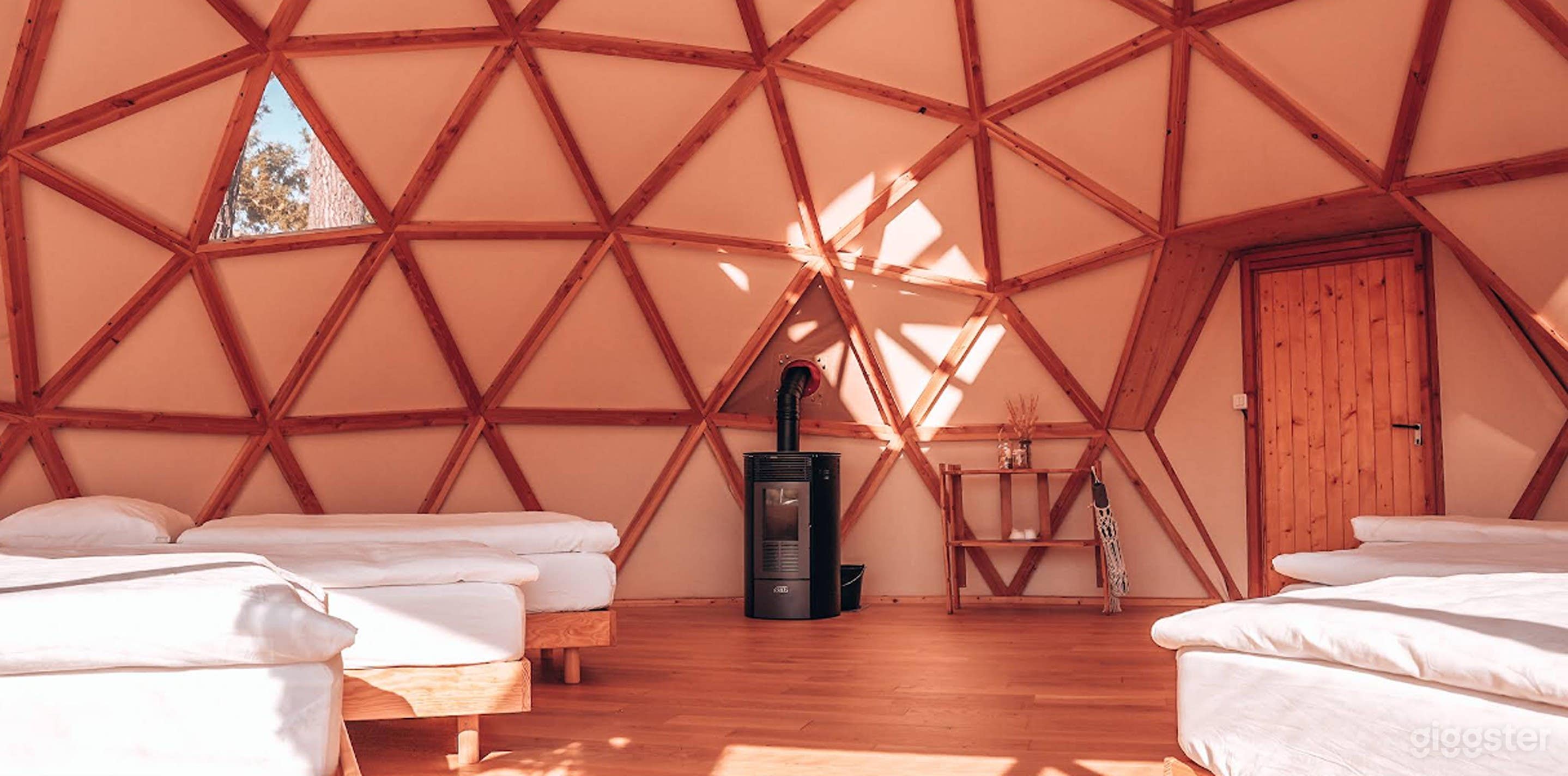 Photo de Espace Dôme Polyvalent pour Réunions, Pratique & Séjour de Nuit 3