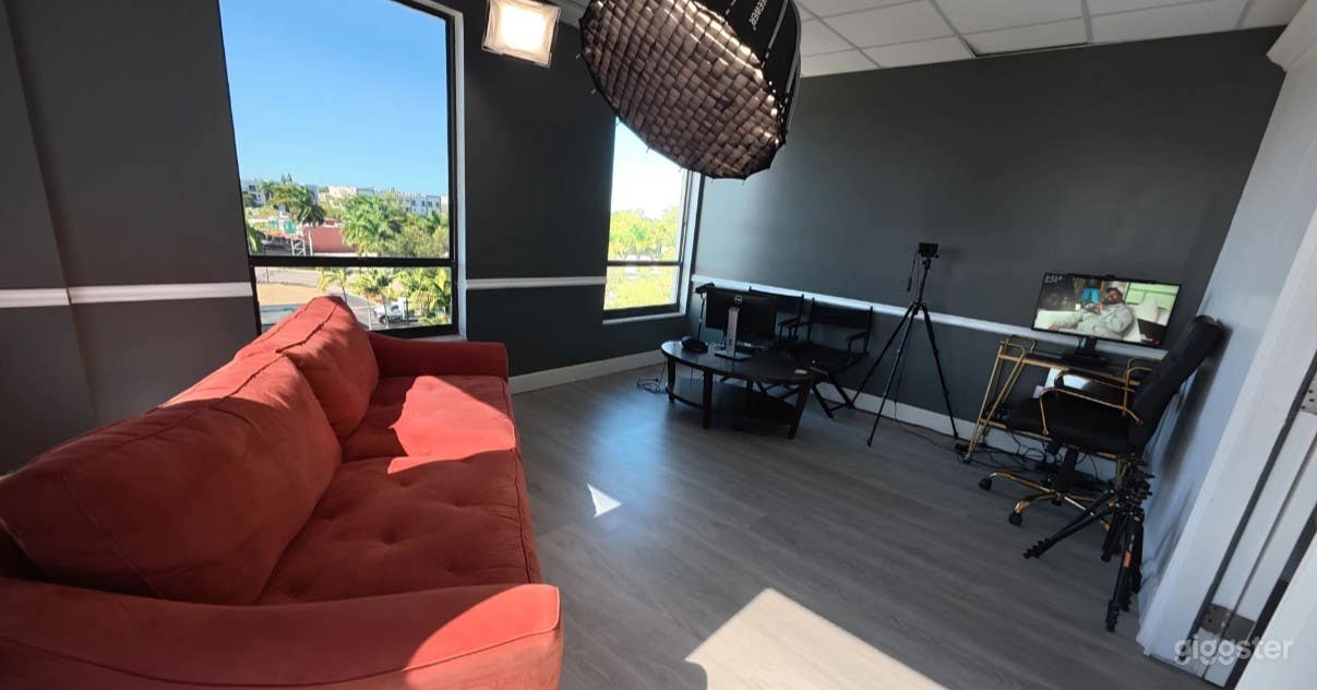 Private Podcast and Content Studio Photo 4