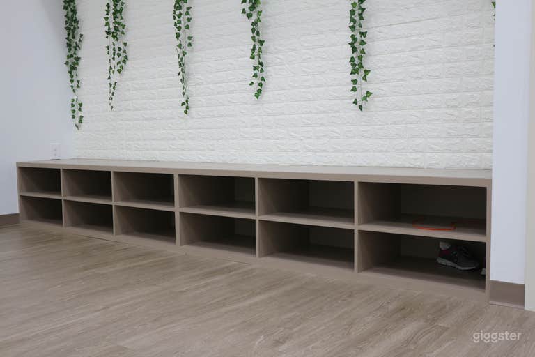  Beautiful & Bright Dance Studio 