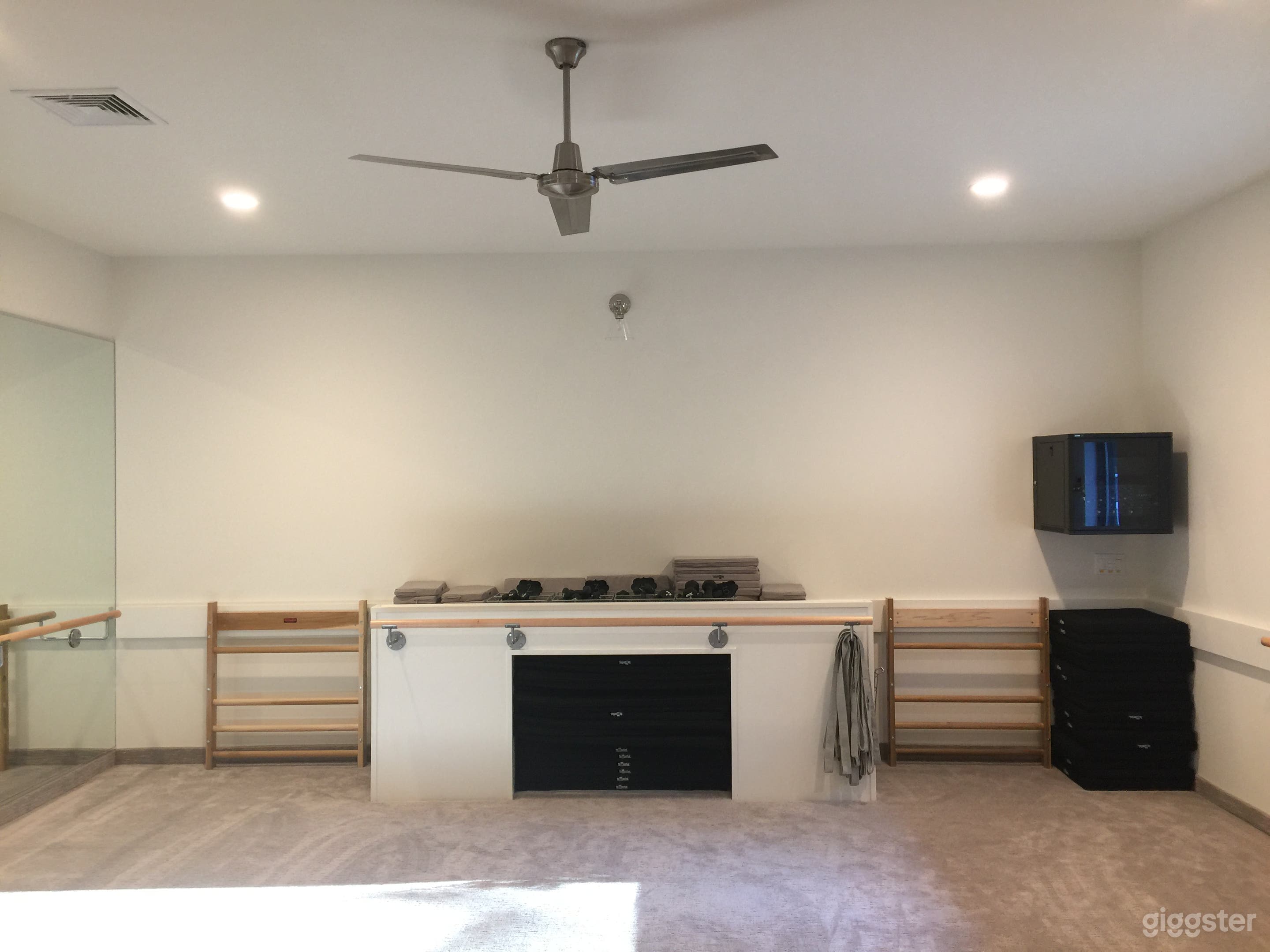 Spa Like Oasis In New Dance Studio  Photo 1