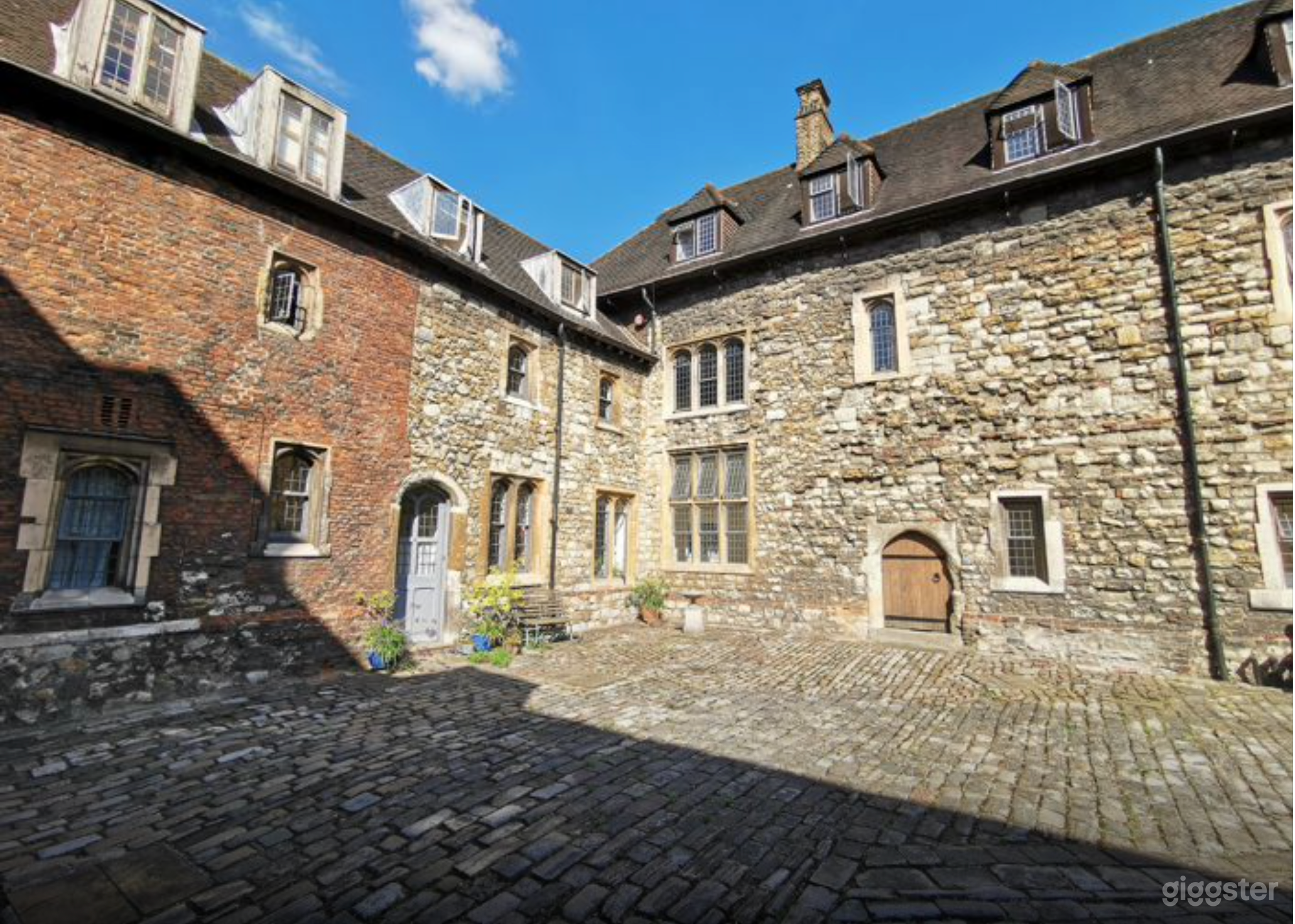 Washhouse Court Photo 3